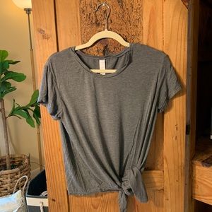 Grey casual tee with tie options. Size small
